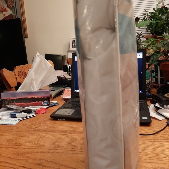 Bedding Twin - Picture 2 of 5